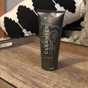 It Works Facial Cleanser